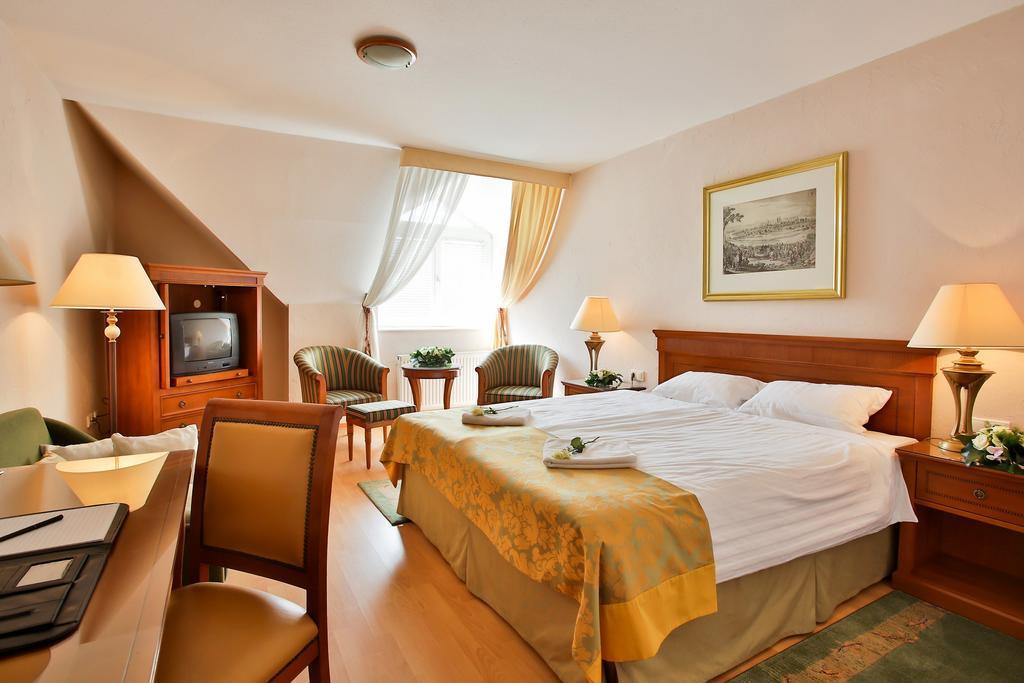 Hotel Rittinger Bonyhád Habitación foto